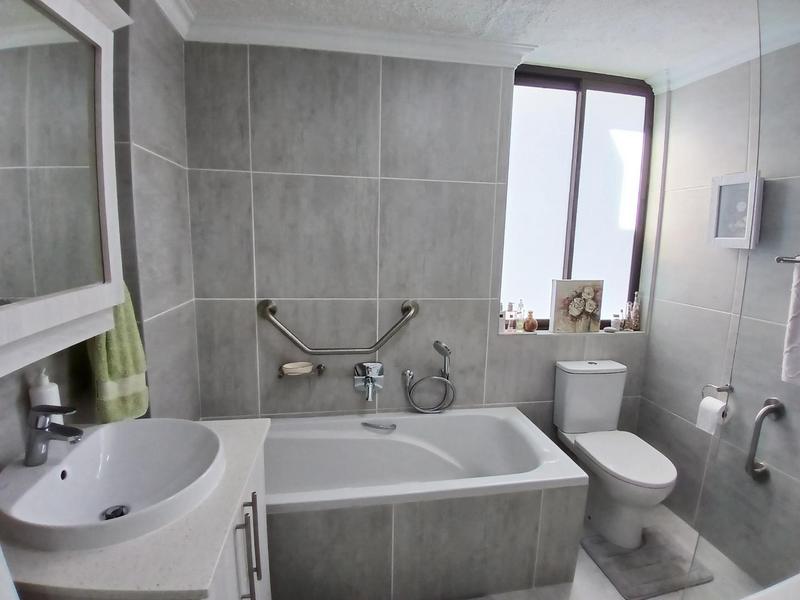 2 Bedroom Property for Sale in Stilbaai Wes Western Cape